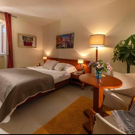 B&B Ciao Bella Veli Lošinj Dış mekan fotoğraf